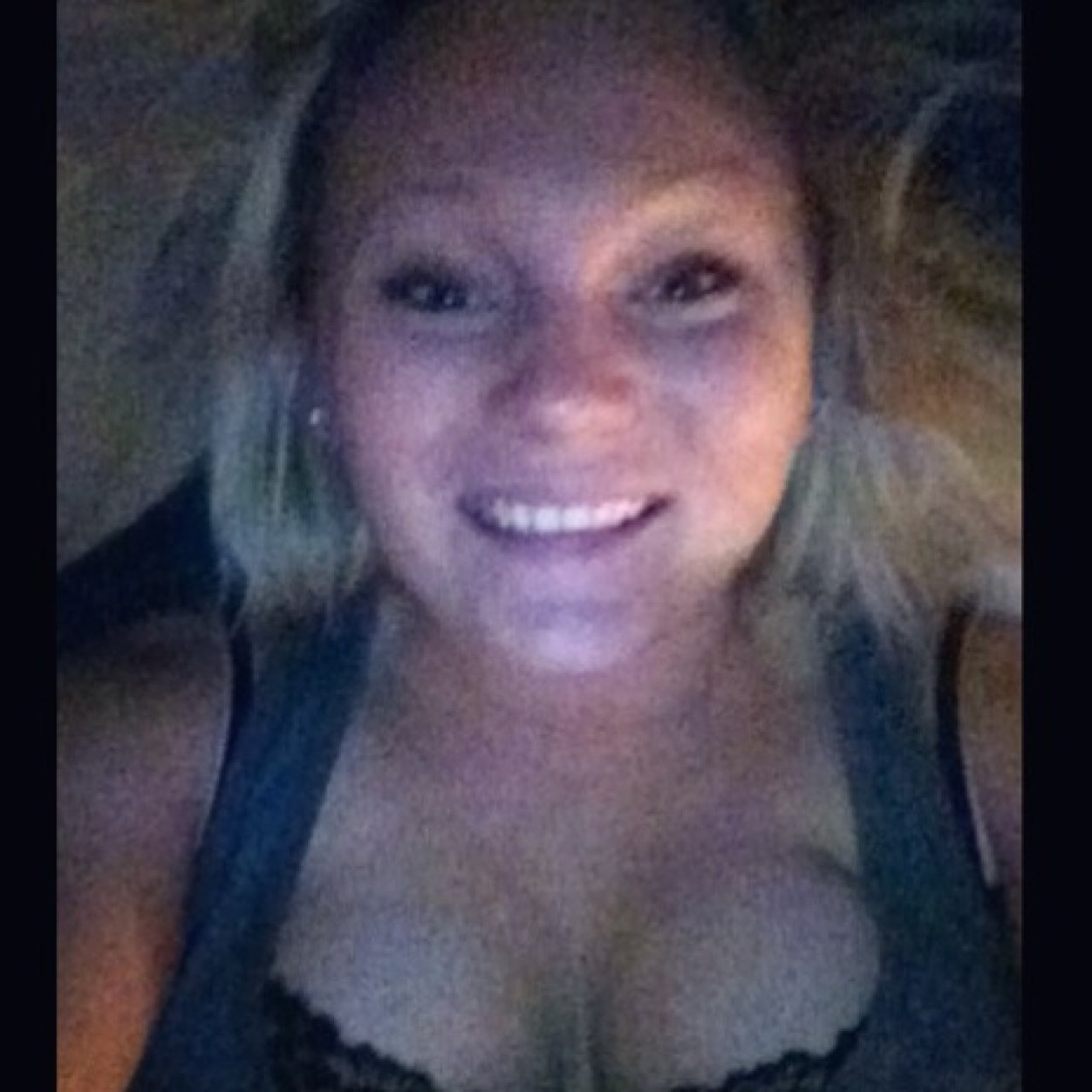 meg_n_jey's profile picture. Just living life while I'm still young !