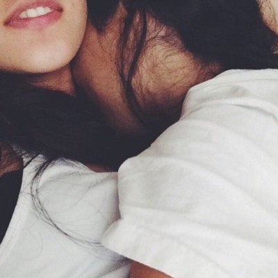 Dos locas enamoradas desde aquel 7. No eliges de quién te enamoras ni cómo, simplemente sucede. Ella? Mi suerte y mi todo