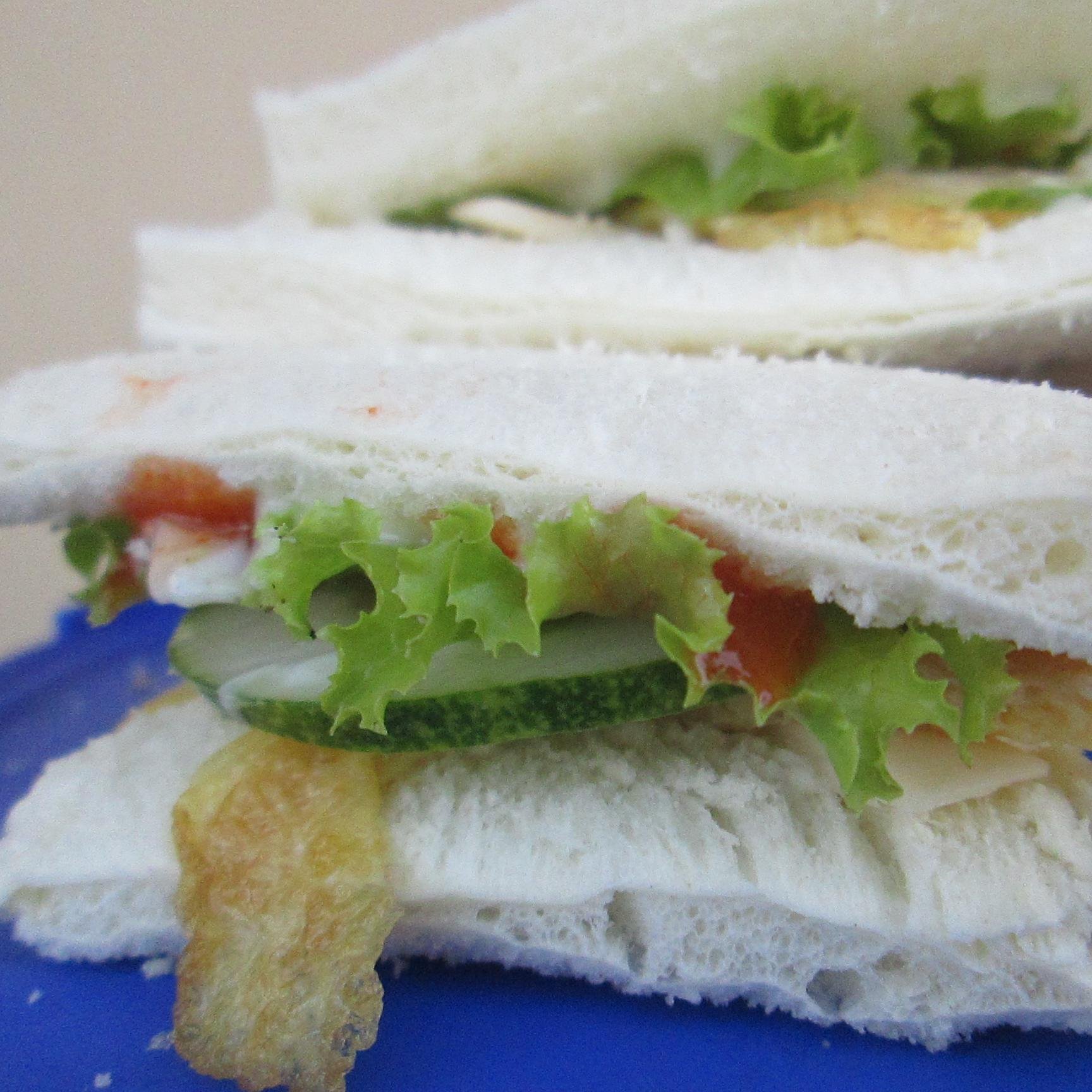 DELIcious & DELIghtful SANDWICH . Open order one day before we deliver . BBM : 7DA5BCFA . Contact us for more information :)