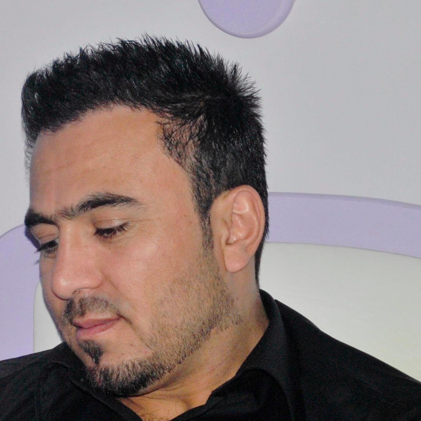Business Development at Strategic Social, Managing Director at AD Point, CEO at Package Marketing & Consultancy and Founder/CEO at http://t.co/i0BhH9fHyv