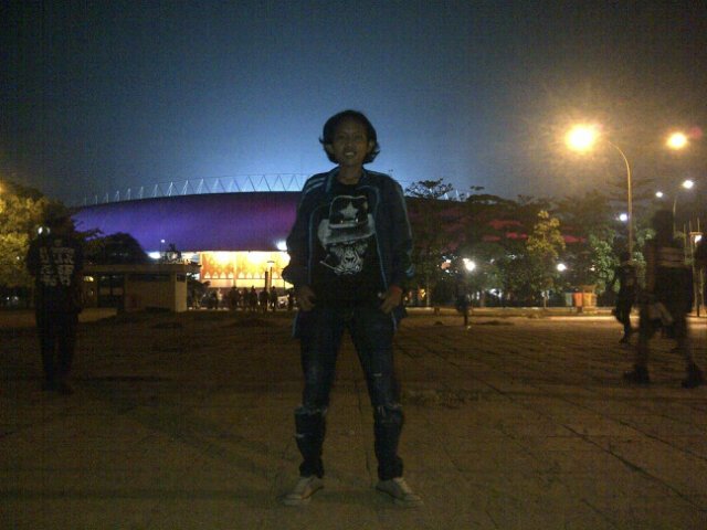 Manchester United & Persib Bandung | Try and pray to survive because life is hard | 28DCD367 - 089668826242