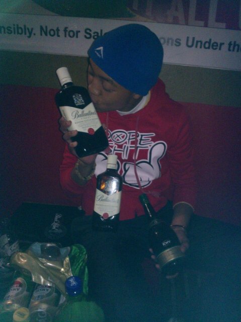 GinoGinno's profile picture. follow me and I follow back..Simple and sweet:)#Teamfollowback #Beastcoast #Onelove