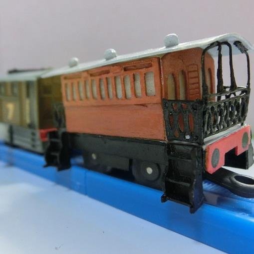 タケロロ💪(＠ThomasKeroro)の工作垢です！/カプセルプラレールトーマスシリーズの自作･改造やイラストなどの製作課程を中心につぶやきます！相変わらず作るペースが遅い…/最新作 2022.05 ハロルド完成/3,4…