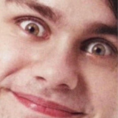 please follow @esmithers_ ily