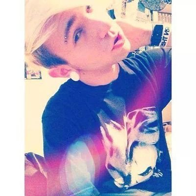 Max if you can make me like you, your lucky if i call you cute or sexy or hot you better feel special i dont call anyone that! GOOD LUCK!!