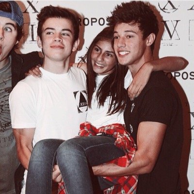 Go follow @trxpicalcashew bc this is a free follow and she follows back also ✌️