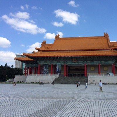 若い頃から国内でも海外でもいろいろなオーケストラを聞いてきましたが、今ではN響が一番好きです。N響以外の国内オケも本当にいいですね。