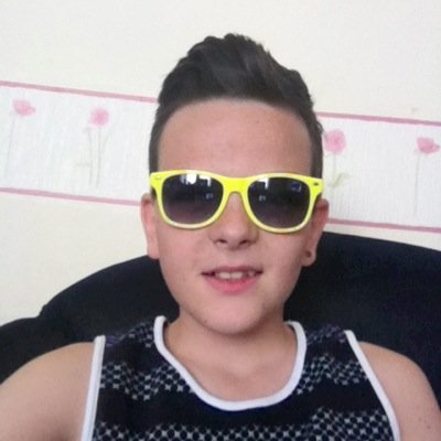 Hey Guys Its Me From Youtube Its Awesome Echo123 Make Sure You Keep Up To Date With My Twitter Account With The Lates News About My Youtube Channel And More!!!