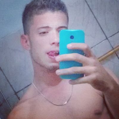Onde estiver seja lá como for , tenha fé por que ate no lixão nasce flor ✌