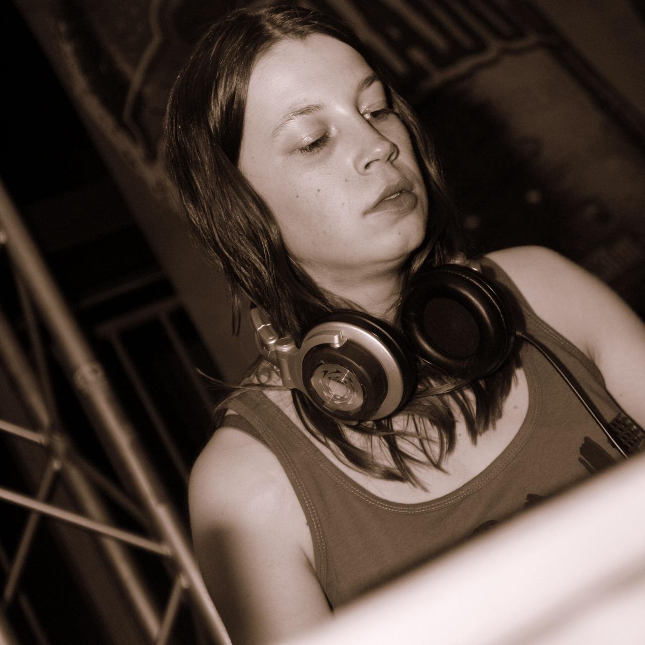 Uptempo Hardcore DJane from Germany!  For Booking: ladycorefaith@freenet.de