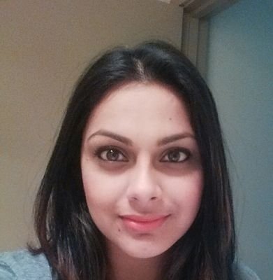 Beauty & lifestyle enthusiast , celebrity stalker and a lover of all things nerdy!