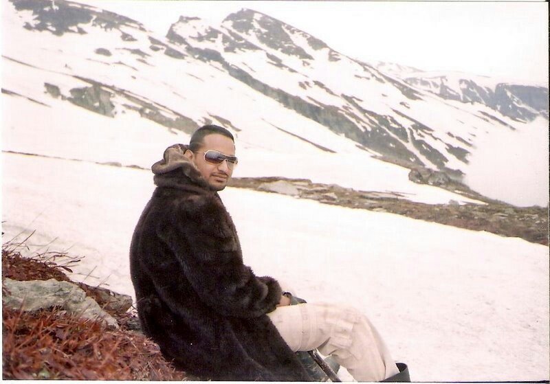 Proud Indian, Patriot, kaafir,chef, bartender, sarkari naukar, biker, cricketer.