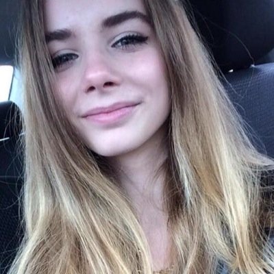 ola, te dei follow gratis agr vc poderia fazer o favor de seguir a conta @laurenojenta ?? esta em meta pfvr n ignora agradeço desde ja