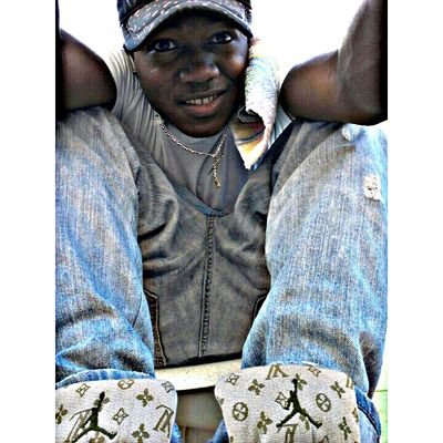 CHOCO BLACK ARTISTA  URBANO mi instegra @chocoblack13 ws 829-990-7106 SOLTERO pero nunca SOLO  DIOS es mi guia ando detras del exito