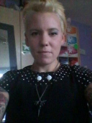 lizziehickman13's profile picture. im mad covered in tats and constantly change my hair lol. im married with two wonderful children and im a very creative person. sociable and down to earth.