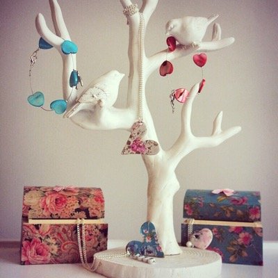 Home Of Beautiful, Funky Retro Jewellery And Giftware