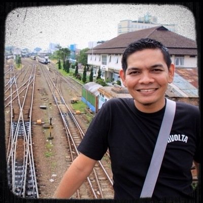 I was born in New York, raised in Paris and abandoned in Malaysia. None of the above is true!