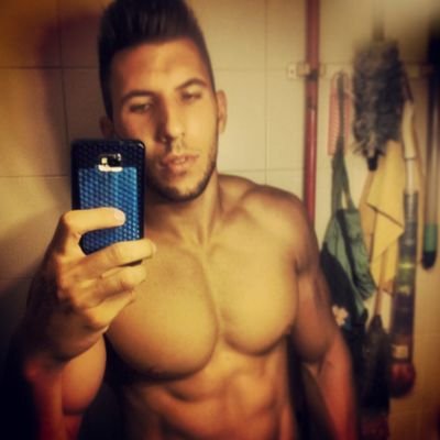 sk8_ismael's profile picture. Si sabes cuanto vales, exige lo que te mereces.