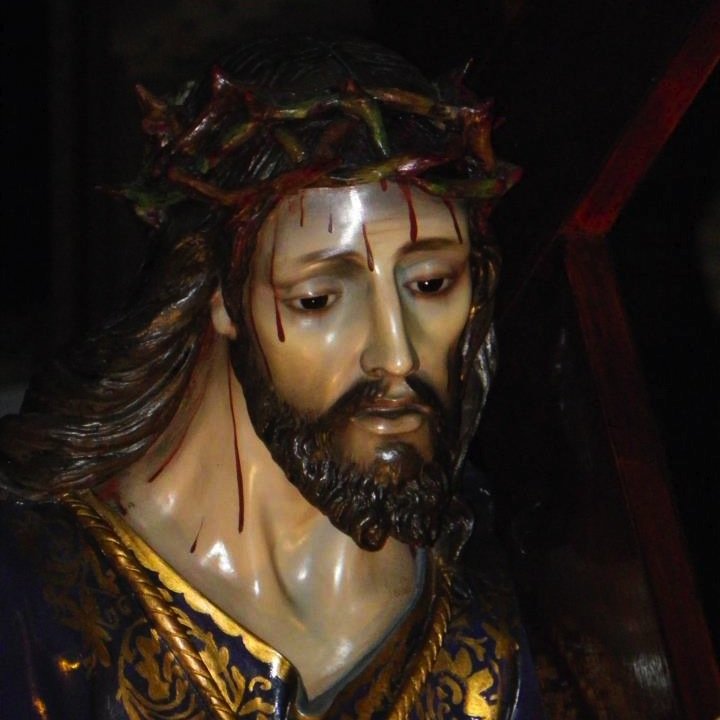Cofradia fundada en 1989. Esta Cofradia su habito es morado al igual que su capirote, capa blanca, cingulo dorado y guantes blancos. Somos aprox. 190 cofrades.