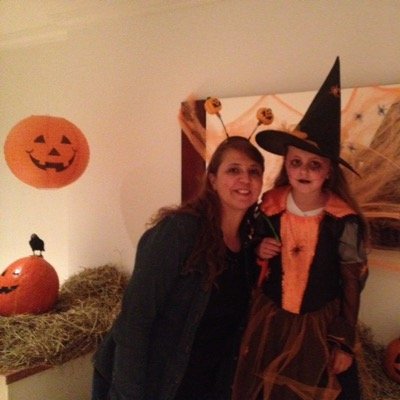 claraleo04's profile picture. 