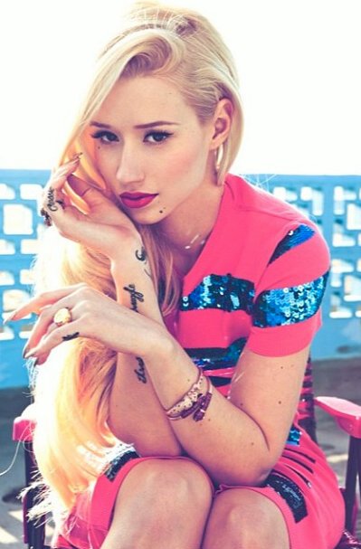 HEYA....Follow me ill follow you back tops......LOVE YOU @IGGYAZALEA...YOUR MY QUEEN♥#RECLASSIFIED