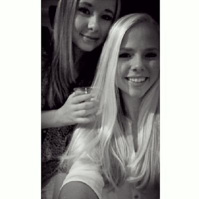 Me allerbeste vriendinnetje , je bent alles voor me ! xloveyou ~ insta: floorcarisx