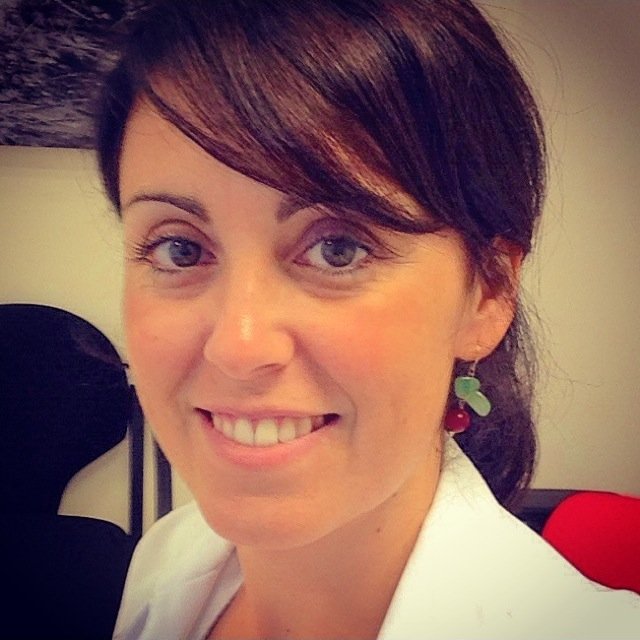 DraLMontes's profile picture. Otorrinolaringologa, licenciada, especialista y Doctora por la Universidad de Navarra, subespecializada en oncología. dra.montesjovellar@gmail.com