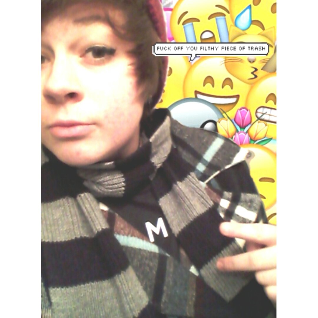 BlackVeilAsshh's profile picture. I love The Office & I'm seeing my faves November 16th :---)