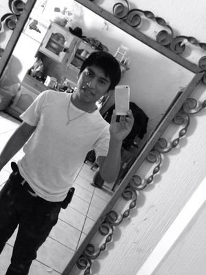 Sonreir es mas facil, que explicar porque estas triste.. ツシⓜ