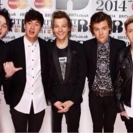i reached my limit on @rosiepearsonxx so im on here voting #vote5sos