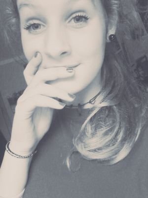 ILoveMusic12312's profile picture. Eva, 14  :)
sLOVEnia xxx      Love you