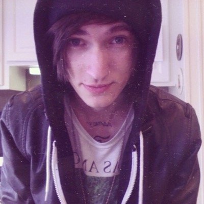 Just a guy who play guitar,sings and does drugs. RP. Fake Acc. @EmoxSceneBoys -Blake is mine
