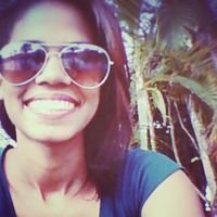 chata, imperfeita, manhosa, insuportável, , ciumenta, romântica, carinhosa, sem noção, amiga, companheira, persistente, sou tudo isso e muito mais.