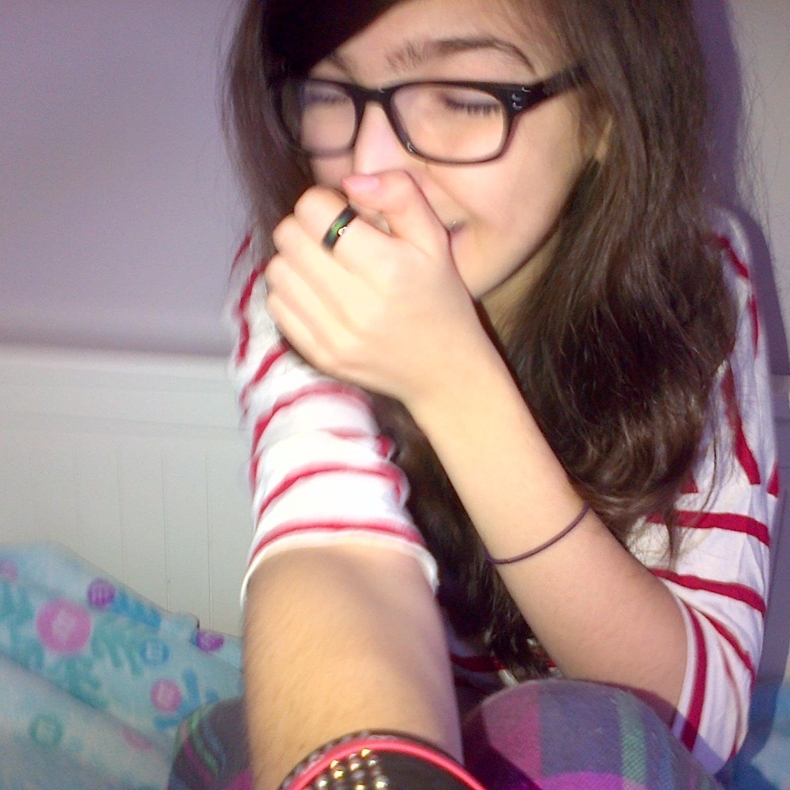 hello :)