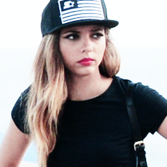 minethirlwall's profile picture. Love = @CBelliOficial