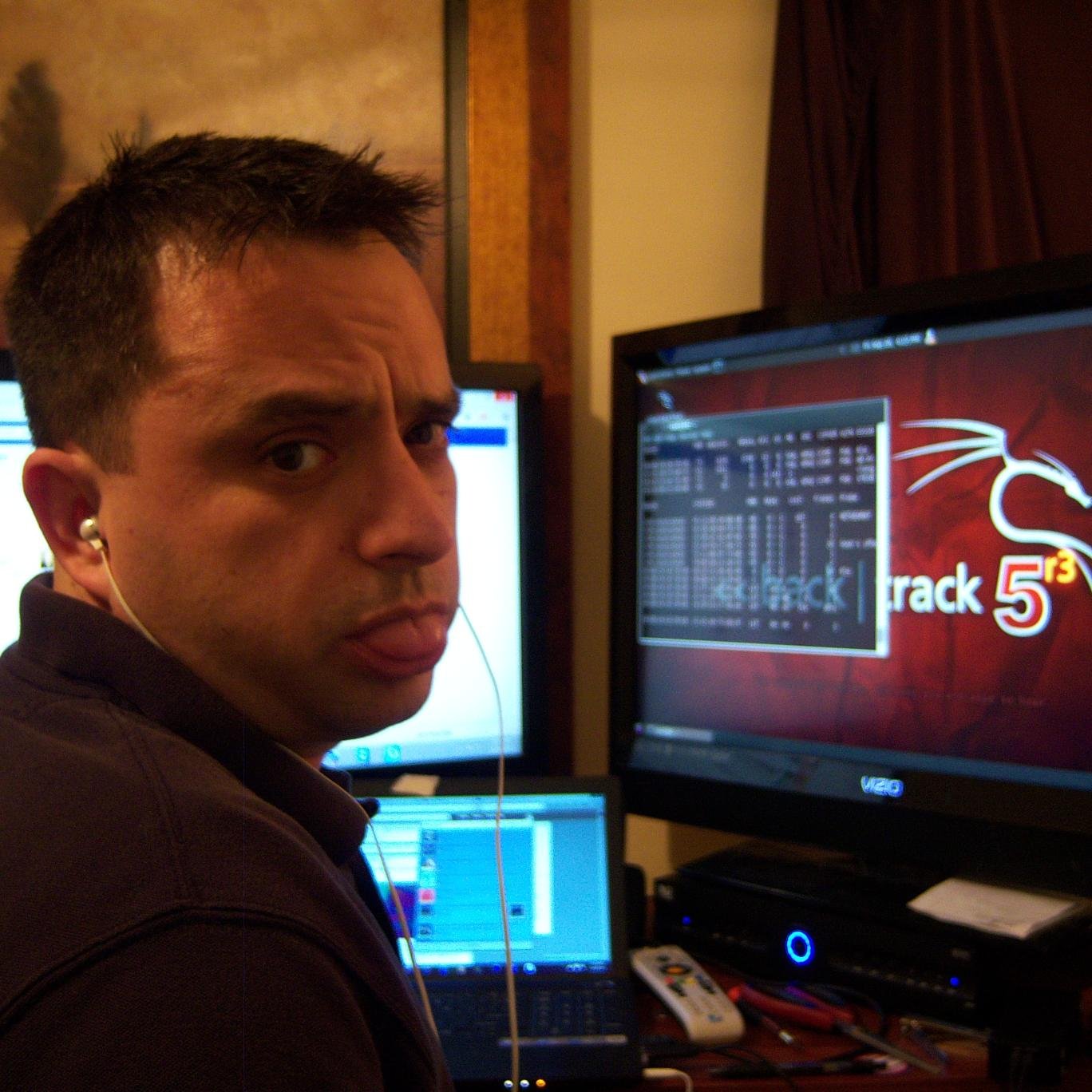 subrocon's profile picture. Sub force veteran. 100 men go down. 50 couples come up.