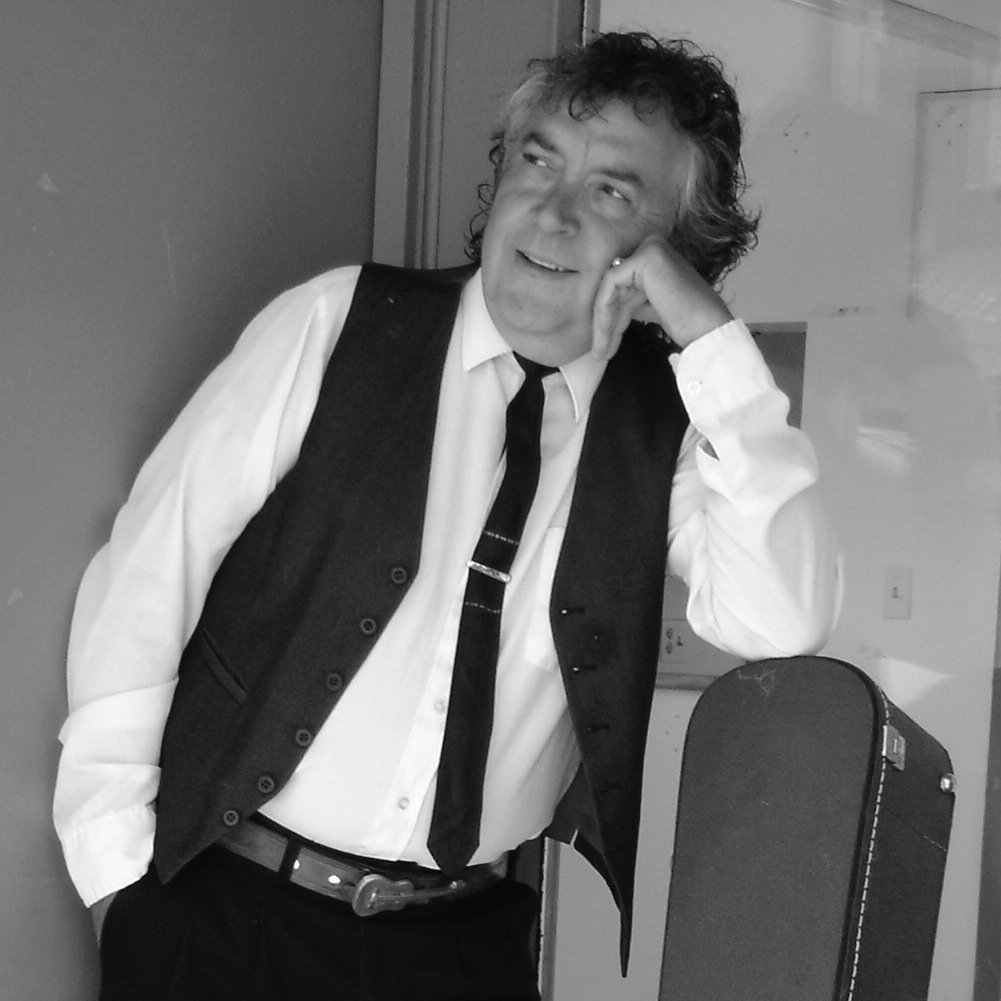 Born in Liverpool, left at 17. Just published Liverpool Lad, Adventures Growing Up in Postwar Liverpool' Lived on 3 continents. Singer/Writer/Electrician