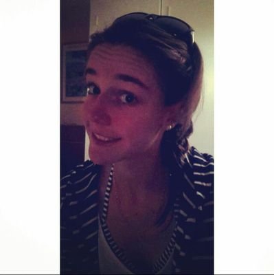 clox_12's profile picture. 19 yo. 🔜 L2 médecine