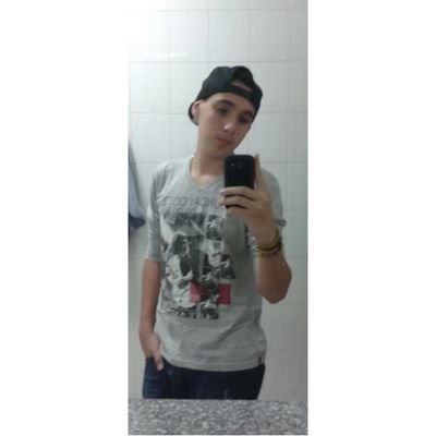 1.4, paulista, palmeirense, gosto de futebol, festas, familia e esportes!