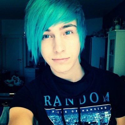 {18~Weirdo~Gay~Taken by Andy}