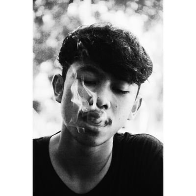 raboook's profile picture. Owner @WOOZY_ID