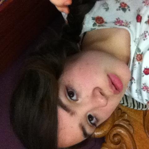 Ele_Loshuisgi's profile picture. Trágate tus miedos , límpiate tus lagrimas , deja de lado  tus años mas oscuros. Sonríe.... - Directioner*