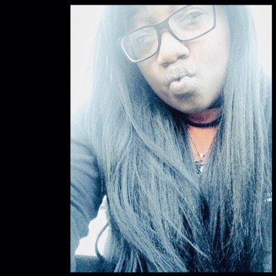 girls, follow my twin @becool_nigga ❤️✌️.