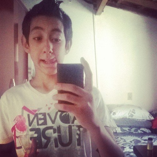 JPedro555's profile picture. Entre o bem e mal faça sua escolha e seja feliz....