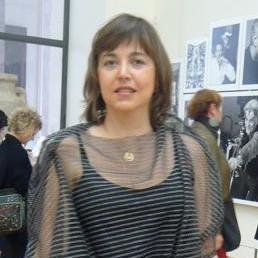 Créatrice et co-fondatrice de l’association « Moving in Fashion », Rossana de Sordi a crée le site de ventes de bijoux en ligne Bubble Style Store.
