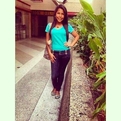 DACP:3 la que mas quiero*-*. Las Mujeres nacimos para aguantar tacones, no pendejos. Sigueme y te sigo:$