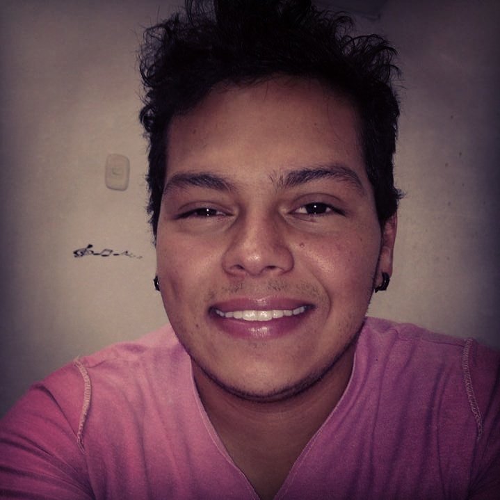 Pereirano ♥ Cineasta, Cantante.                                     A Love Music A Love Cine