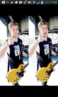 5SOSEXTRAACC's profile picture. follow @mxluxm RT my last tweets on both accs to #vote5sos !!!!