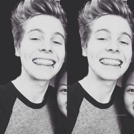 hola5sosm's profile picture. DON'T FOLLOW THIS TWITTER. | REAL: Lovelybunny_19