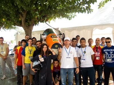 Twitter oficial del equipo del I.E.S. Politécnico. Los Objetivos de la Educación deben ser Aprender a Aprender, Aprender a Resolver, Aprender a Ser (UNESCO)